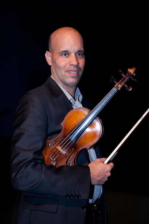 Henry Avila