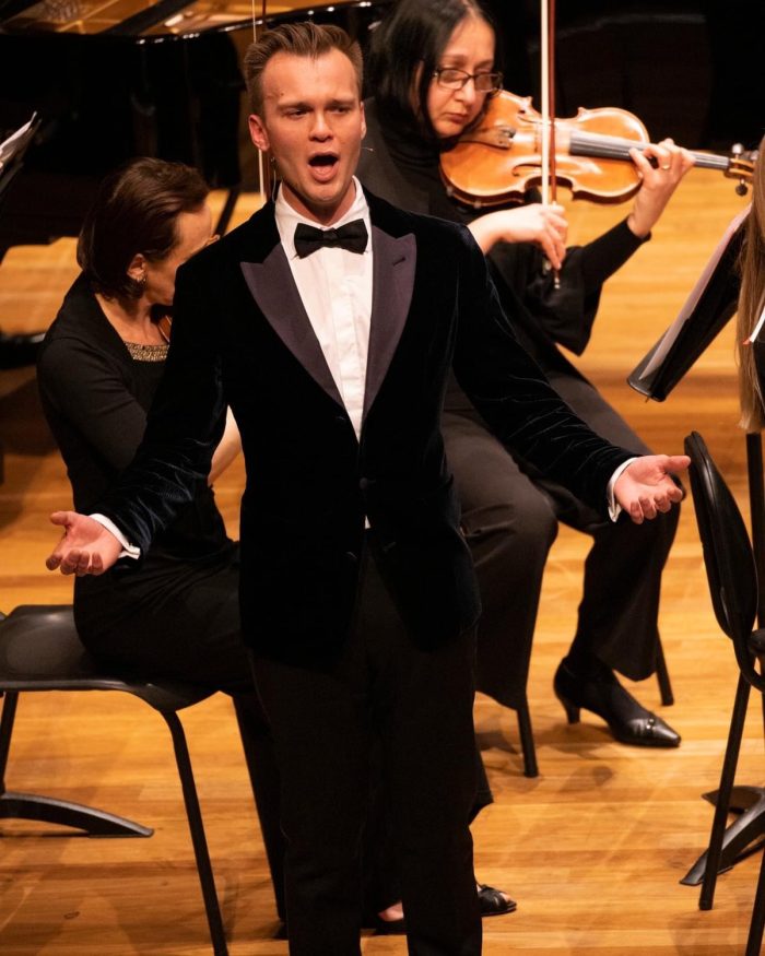 Oscar Balle-Bowness – Tenor and Voice Teacher